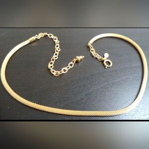 VINTAGE SIGNED PREMIER DESIGNS GOLD TONE 15.5" NECKLACE